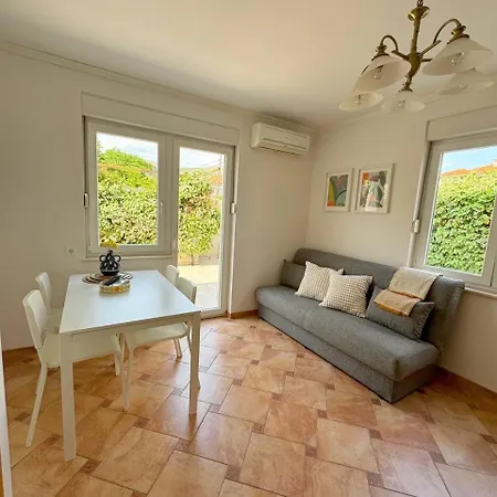 Apartman In Seget Trogir