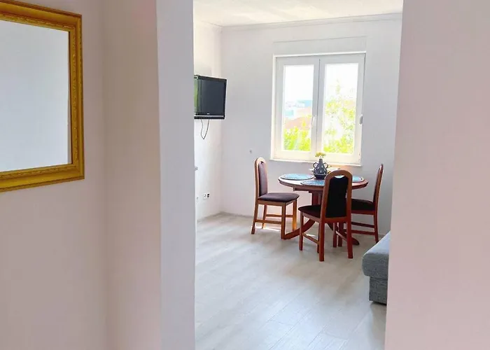 In Seget تروغير