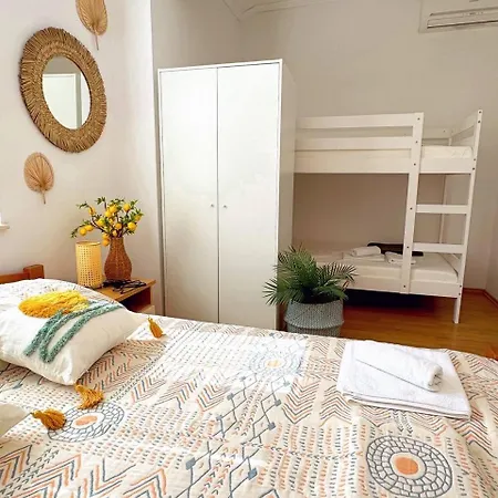 In Seget Апартаменты