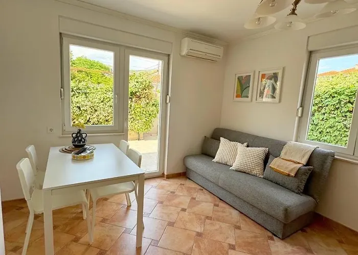 Apartamento In Seget Trogir